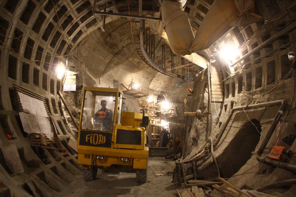 Окончание траволаторного тоннеля