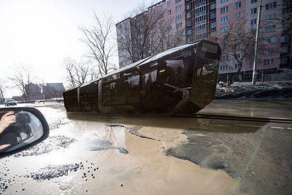 Новый трамвай на улицах российских городов.
