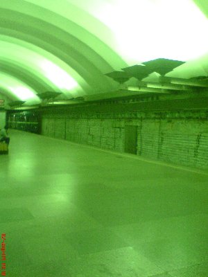 Путевая стена в сторону Политехнической