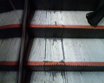 pic00220.jpg (426.89 КБ) 4378 просмотров Такие следы на всей виденной мной части полотна..