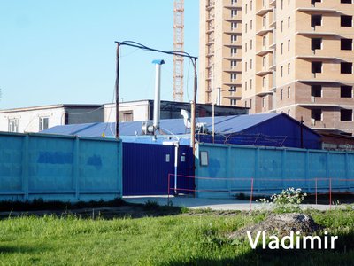 Вид со стороны улицы Белы Куна (северо-запад).