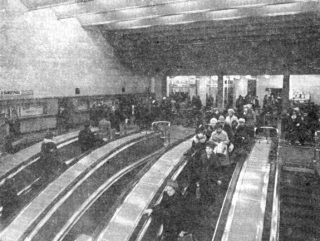 Эскалаторный зал ст. м. &quot;Гостиный двор&quot;, фото до 1974 г.