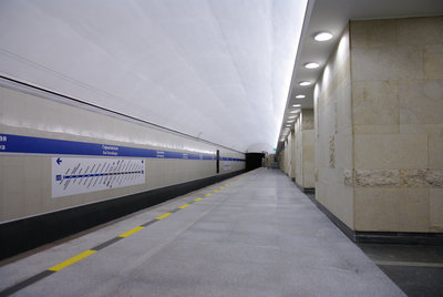 НовГорьк-2.jpg (1.24 МБ) 6190 просмотров Волнистые карнизы с освещением (на фото не видно)