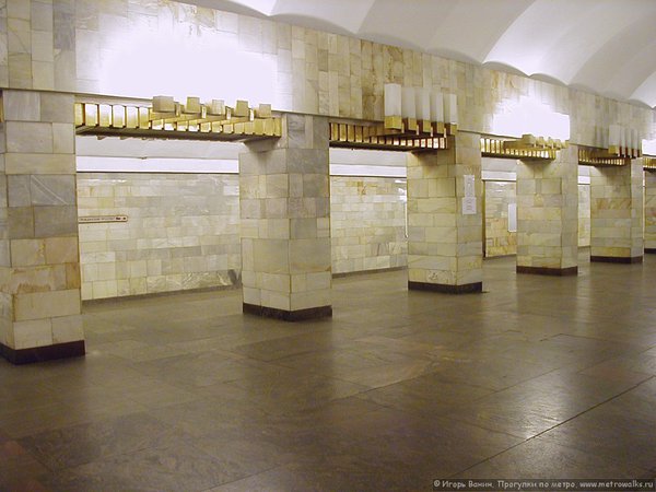 o7250015.jpg (317.79 КБ) 7866 просмотров Станция "Гражданский проспект". Дата съёмки - 25.07.2001.