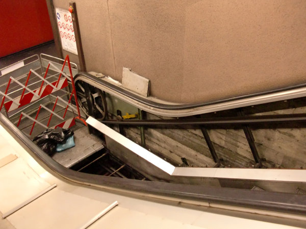 Эскалатор в ремонте
