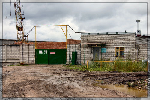 Ворота ТЧ-6 и самой стройки Парнаса