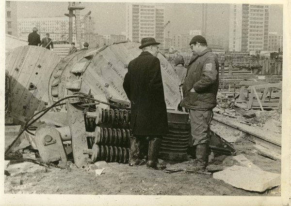 1977 год, Проспект Ветеранов