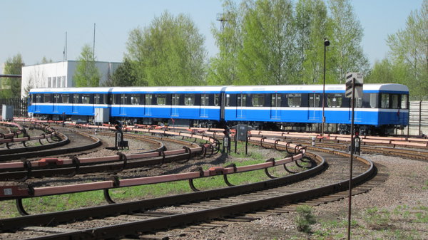 Vagon_metro_Neva_obkatka_v_depo_(4).JPG