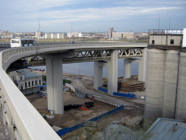 Метромост.