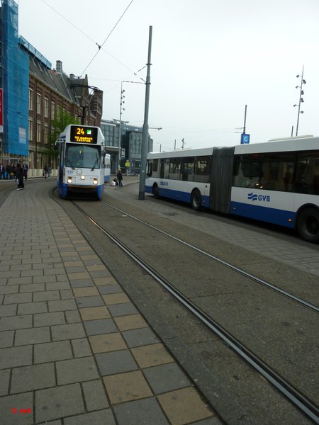 Амстердам. Трамвай. Конечная остановка Centraal Station.