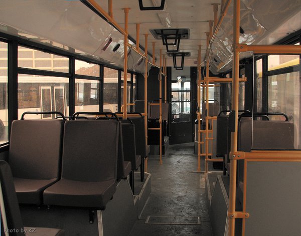 1.jpg (246.96 КБ) 3199 просмотров МАЗ-103.465 № В 308 АХ 178<br />Салон, маршрут 111