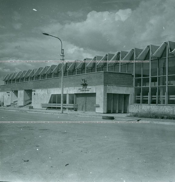 file27.jpeg (202.05 КБ) 11901 просмотр Вестибюль "Рыбацкого", 1987 г.