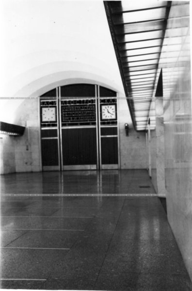 file9.jpeg (162.93 КБ) 11901 просмотр Торец "Василеостровской", 1967 г.