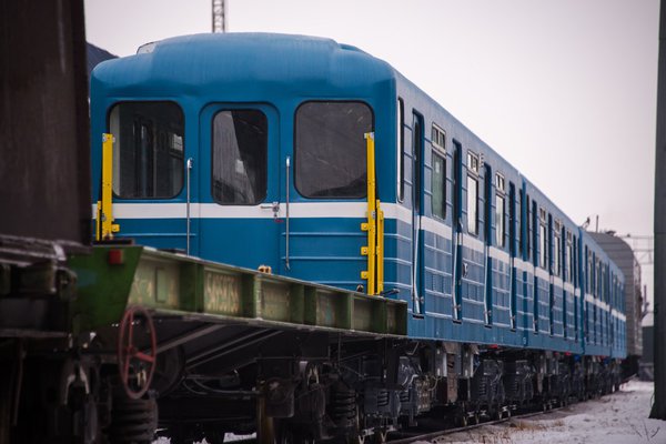RnH4w4A63mM.jpg