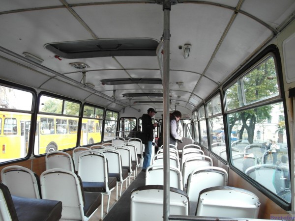 SAM_2900.JPG (383.57 КБ) 3734 просмотра А сидения какие мягкие... хоть и ногам тесновато...