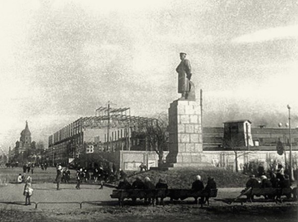 stalin_balt.jpeg (73.01 КБ) 26917 просмотров 1950-й год, предположительно
