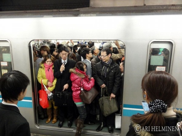 tokyo-subway-pushers-22.jpg