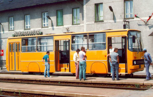 Переоборудованный Ikarus 260.