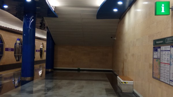 IMG_20191004_144227.jpg (2.5 МБ) 10133 просмотра Вот тут нужно освещение какое-то – иначе не смотрится (впрочем, где то в ветке строящейся Дунайской об этом уже было).