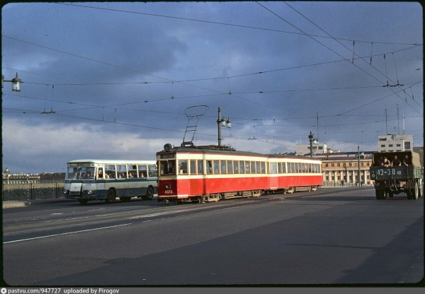 4373.jpg