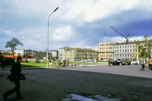 Вид на Рахманиновский сквер и Лермонтовский проспект, около 1974 г