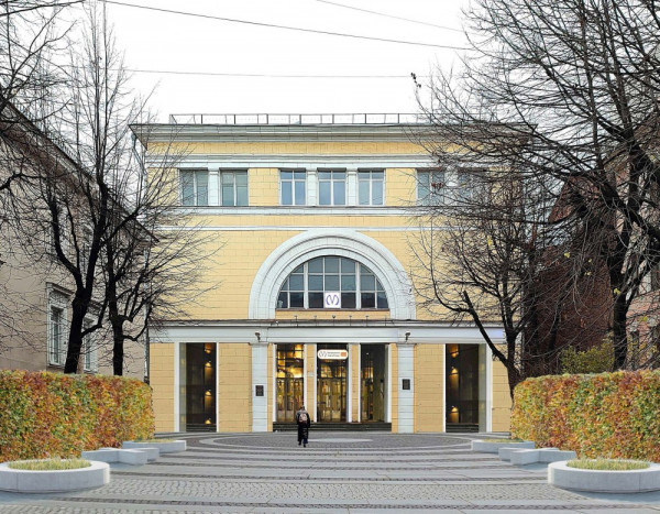 stancyja-metro-teatralnaja-varyant-vyhoda-v-zdanyy-bassejna-na-ulyce-dekabrystov-38[1].jpg