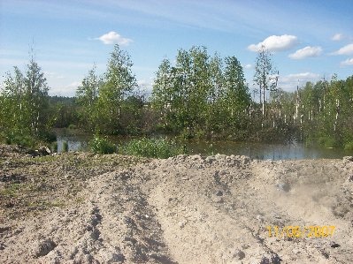 В 5-ти метрах от забора депо