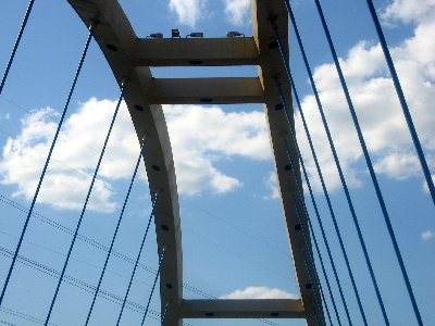 А это мост МакДональдс на Ржевке