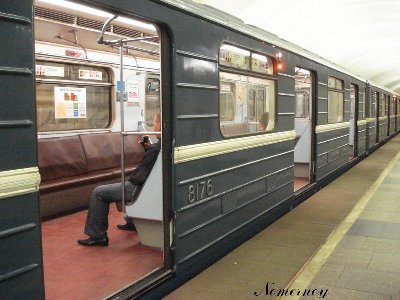 8176