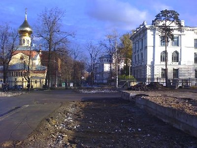 вид на церковь и на Политех