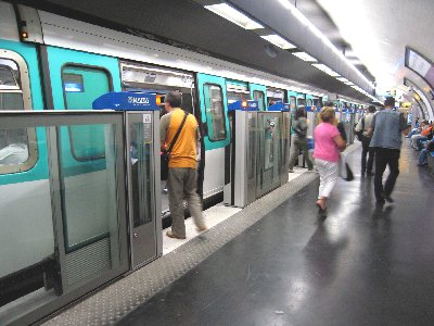 Ligne-13-invalides-portes-a.jpg