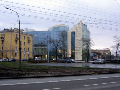 IMG_3256.JPG (88.08 КБ) 5899 просмотров Скоро всё это великолепие облепят рекламой, и получится ещё один большой ларёк...:(
